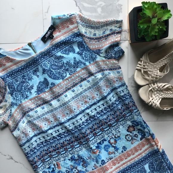 Lulus Dresses & Skirts - Lulu’s Blue Patterned Shift Dress